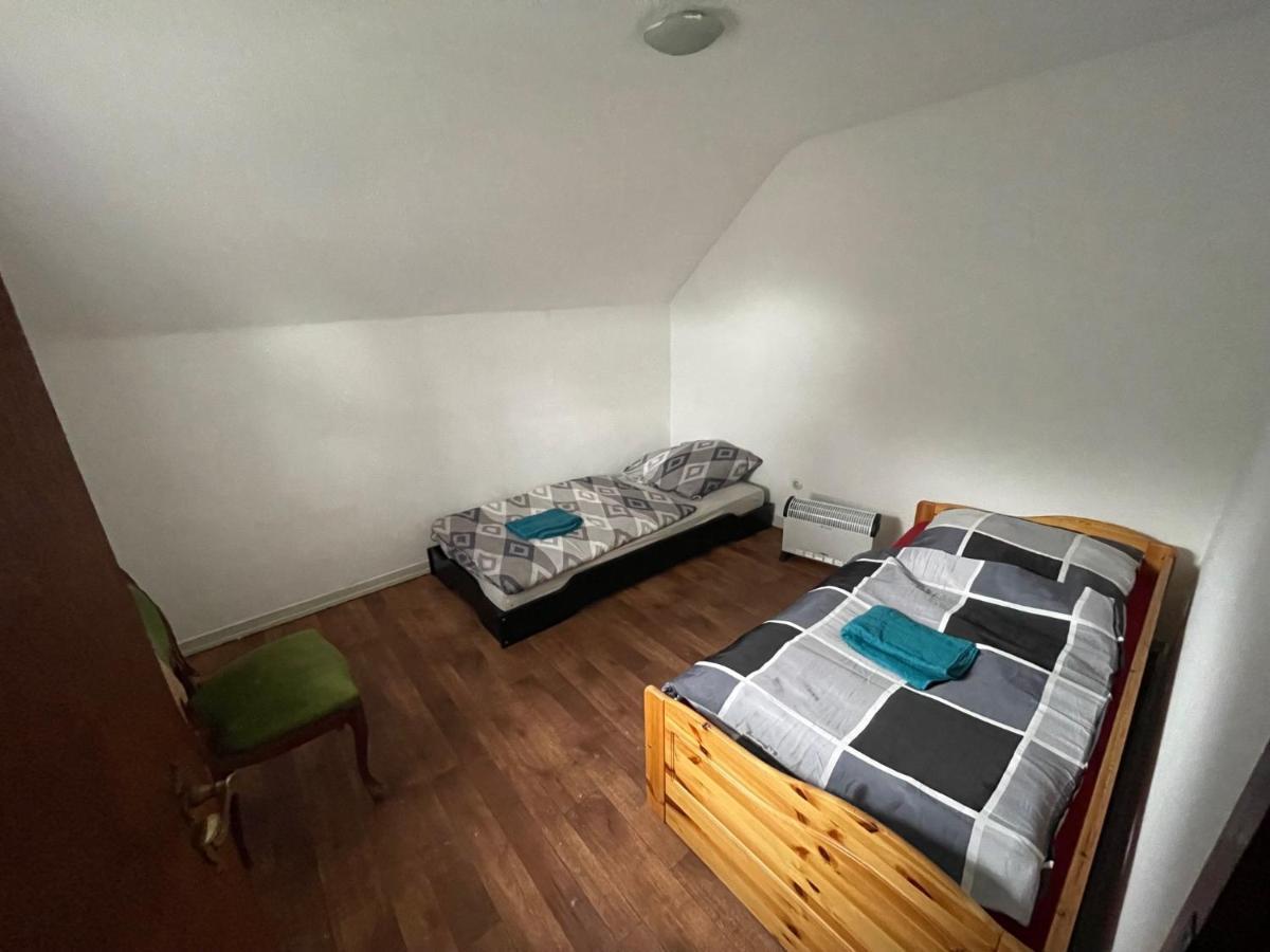 Bollgarten Apartment 8 โคโลญ ภายนอก รูปภาพ